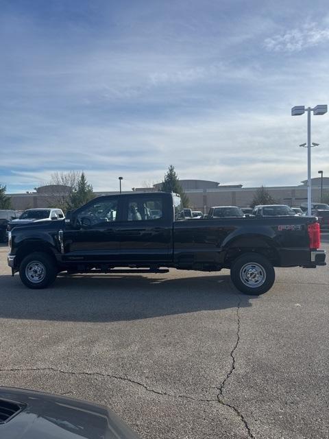 new 2024 Ford F-350 car, priced at $62,140