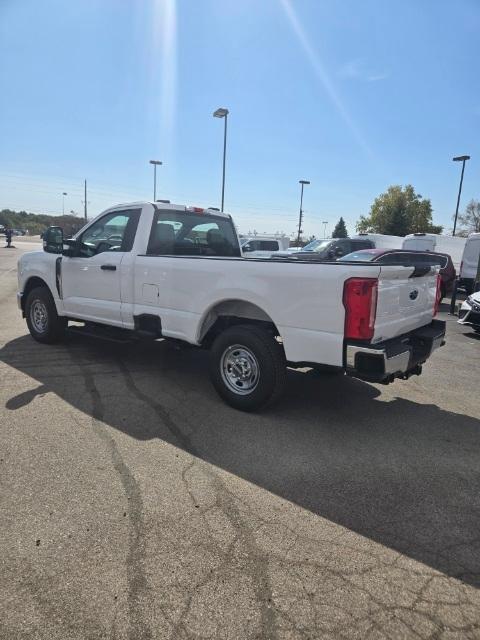 new 2024 Ford F-250 car, priced at $40,910