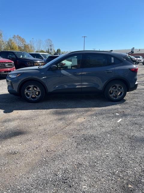 new 2025 Ford Escape car, priced at $29,320