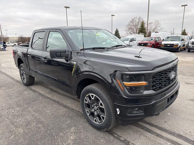 new 2024 Ford F-150 car, priced at $44,004