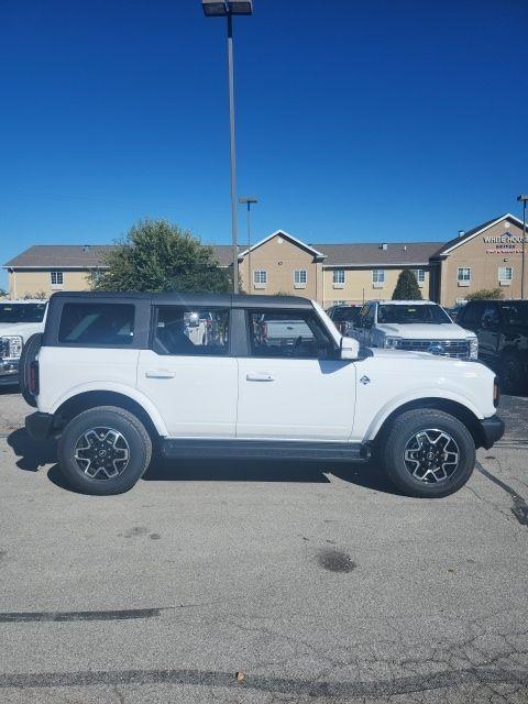 new 2025 Ford Bronco car, priced at $50,445