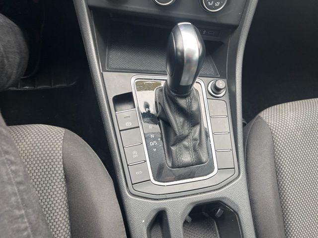 used 2021 Volkswagen Jetta car