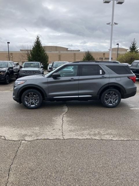 new 2025 Ford Explorer car, priced at $44,705