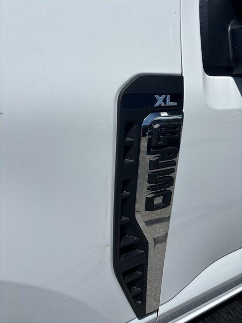 new 2024 Ford F-250 car, priced at $42,912