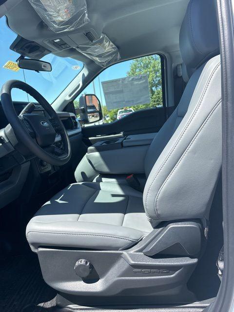 new 2024 Ford F-250 car, priced at $42,912