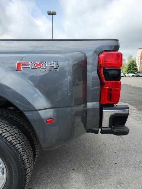 new 2025 Ford F-350 car, priced at $72,735