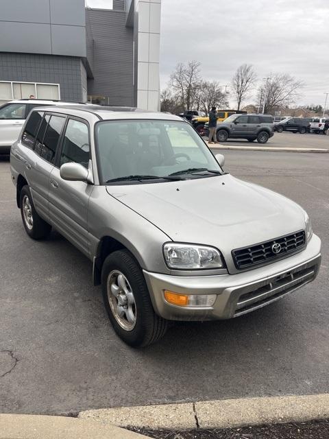 used 2000 Toyota RAV4 car, priced at $4,995