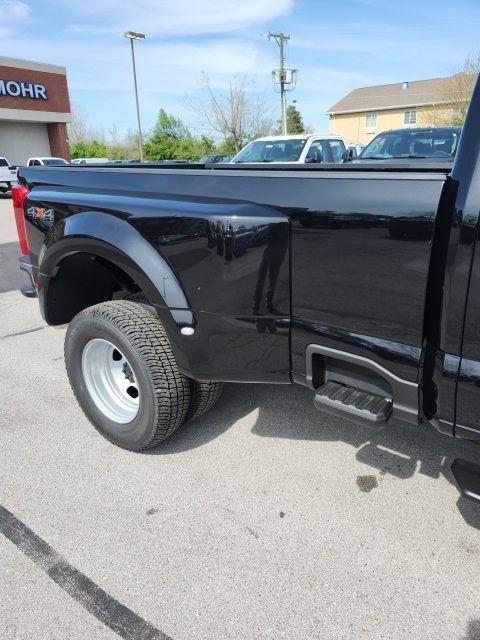 new 2025 Ford F-350 car, priced at $68,020