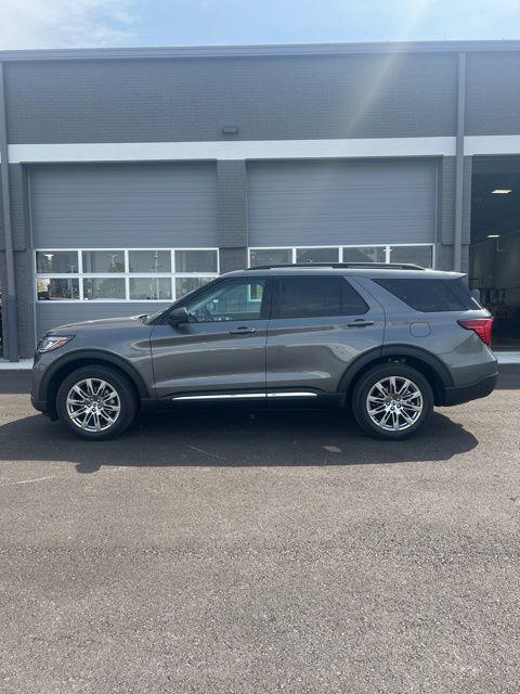 new 2025 Ford Explorer car, priced at $46,400