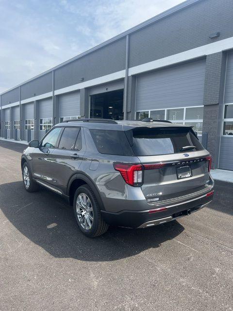 new 2025 Ford Explorer car, priced at $46,400