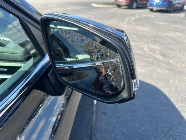 used 2021 Toyota Highlander car, priced at $26,173