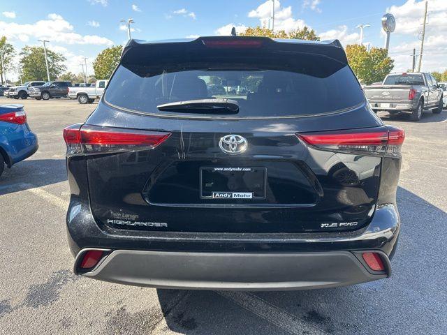 used 2021 Toyota Highlander car, priced at $26,173