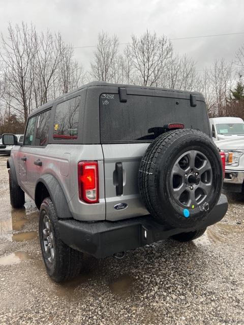 new 2024 Ford Bronco car, priced at $44,095