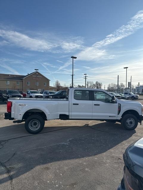 new 2024 Ford F-350 car, priced at $61,915