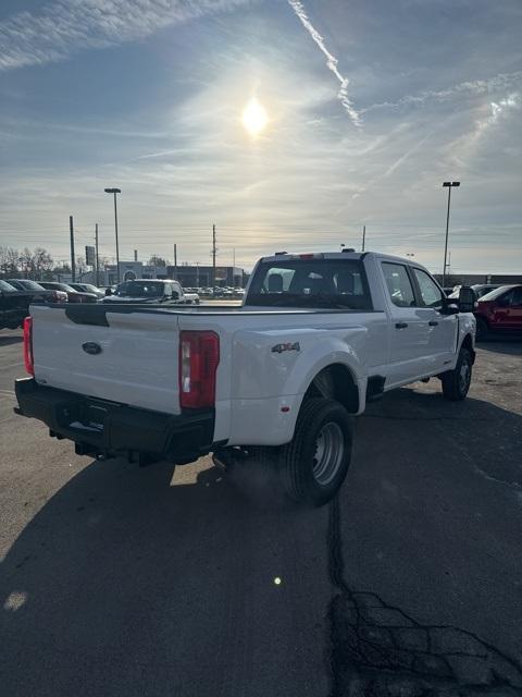 new 2024 Ford F-350 car, priced at $61,915