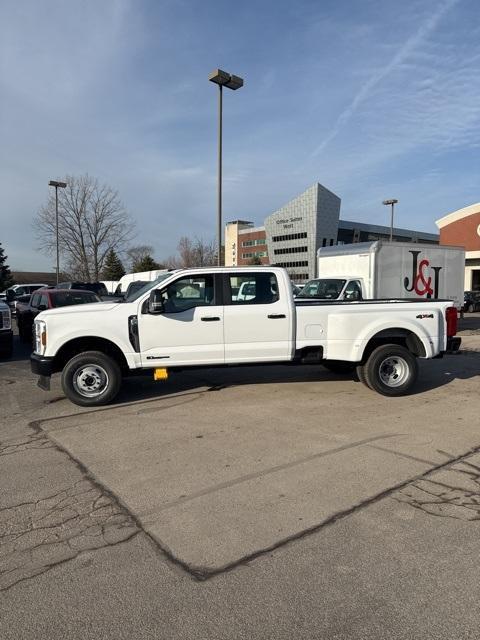 new 2024 Ford F-350 car, priced at $61,915