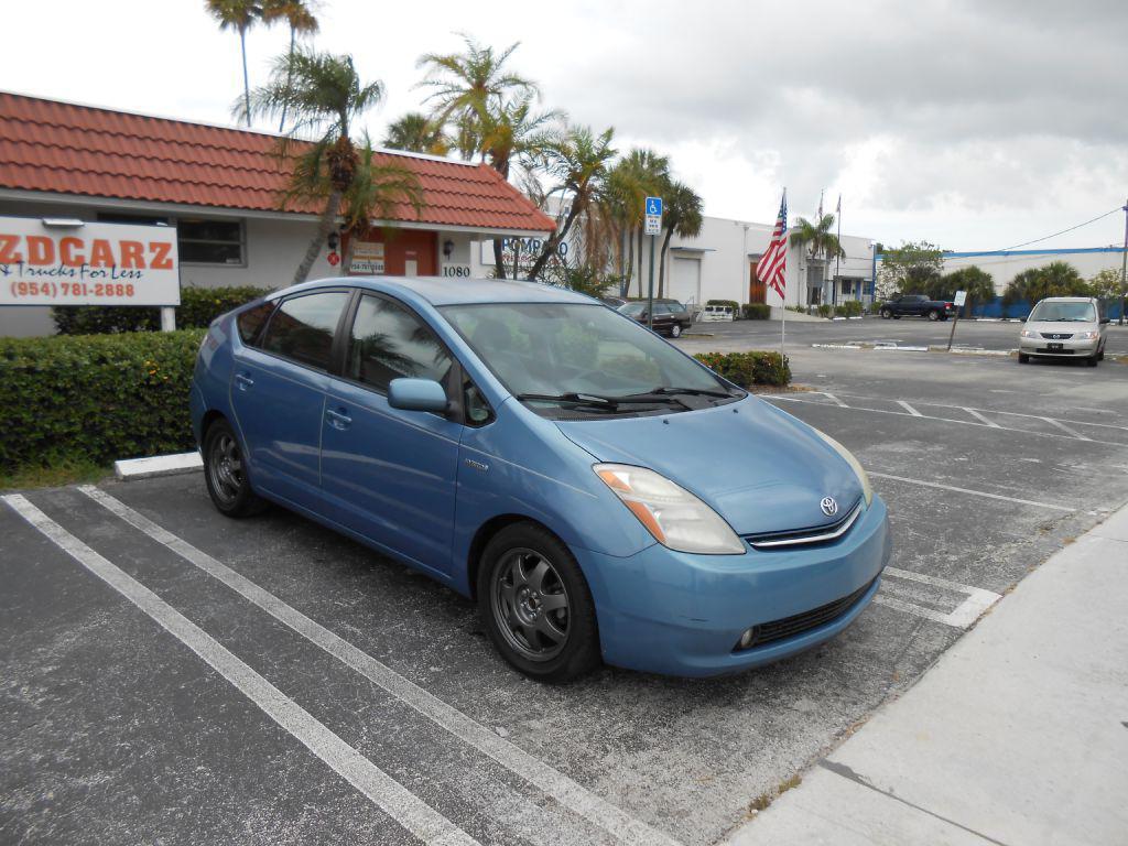 used 2007 Toyota Prius car, priced at $3,996