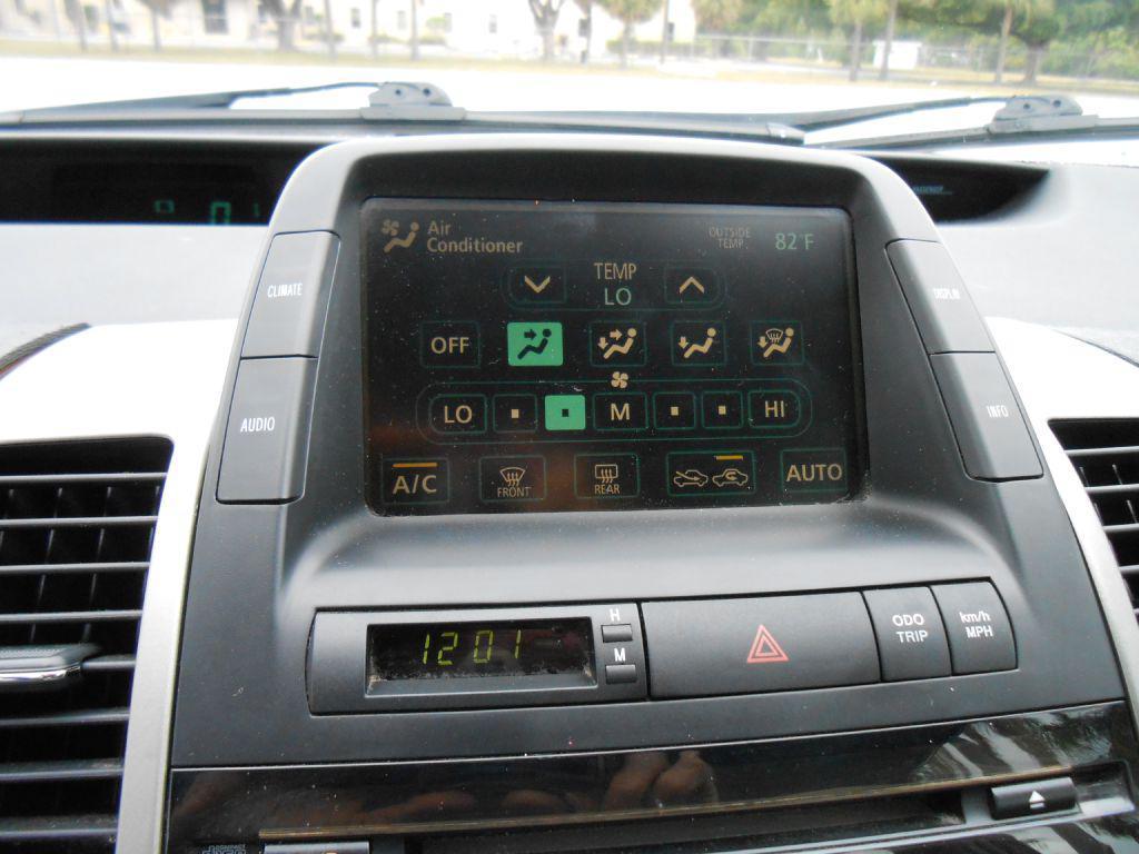 used 2007 Toyota Prius car, priced at $3,996