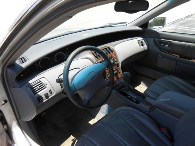 used 2001 Toyota Avalon car, priced at $4,588