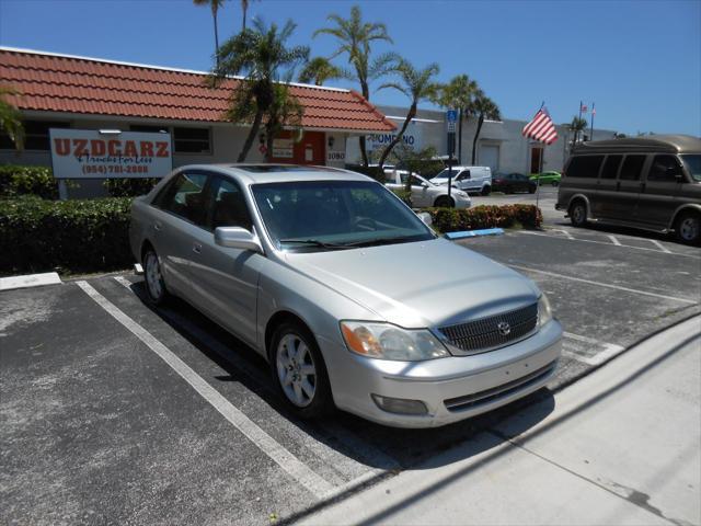 used 2001 Toyota Avalon car, priced at $4,588