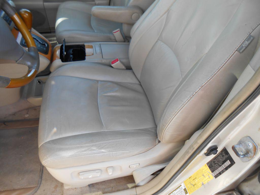 used 2006 Lexus RX 330 car, priced at $1,700