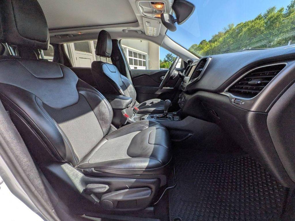 used 2019 Jeep Cherokee car, priced at $18,998