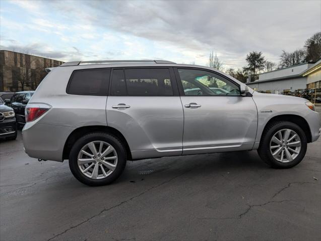 used 2008 Toyota Highlander Hybrid car, priced at $11,998