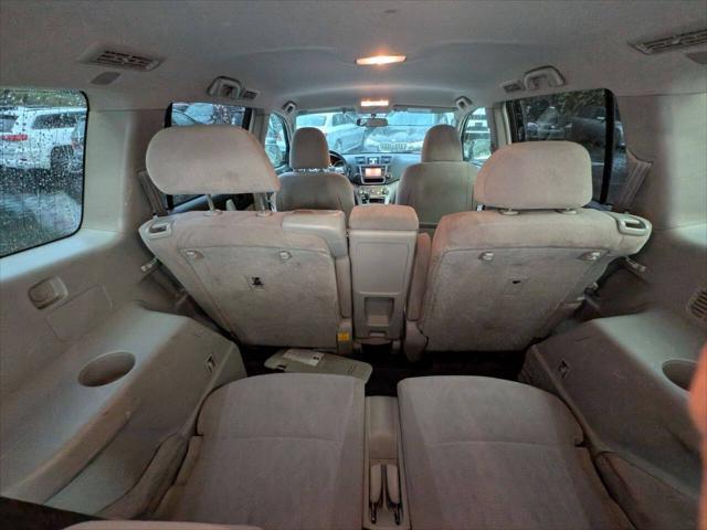 used 2013 Toyota Highlander car, priced at $9,500