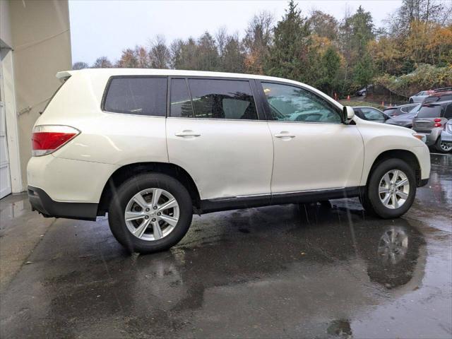 used 2013 Toyota Highlander car, priced at $9,500