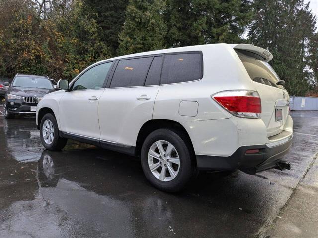 used 2013 Toyota Highlander car, priced at $9,500