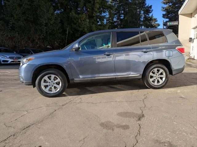 used 2012 Toyota Highlander car, priced at $8,998