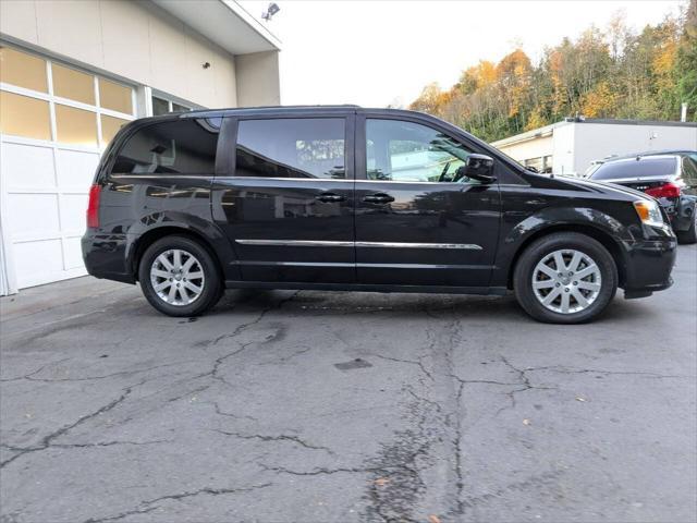 used 2014 Chrysler Town & Country car, priced at $8,998