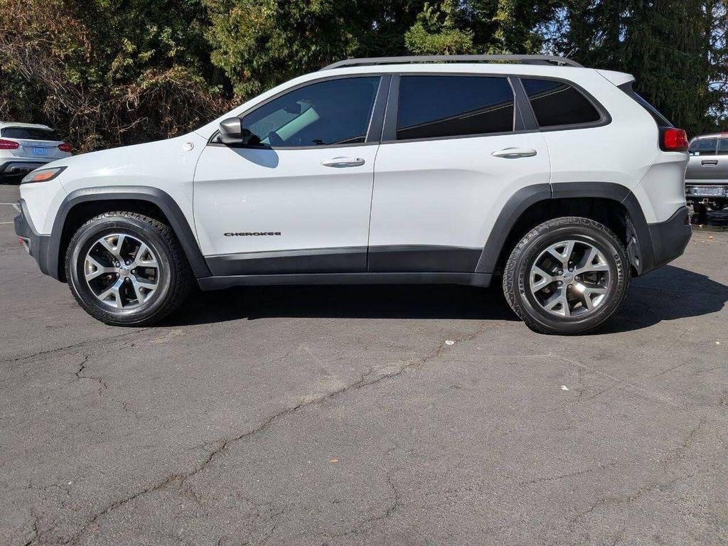 used 2015 Jeep Cherokee car, priced at $10,500
