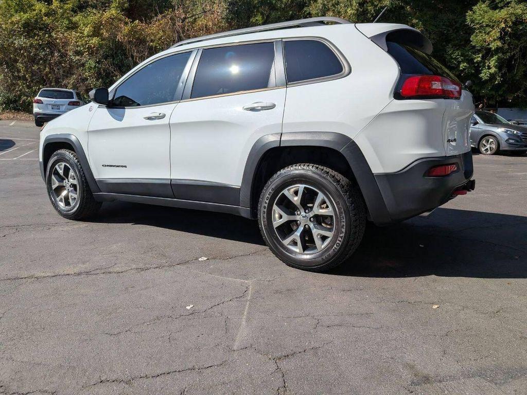used 2015 Jeep Cherokee car, priced at $10,500