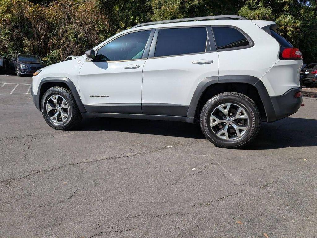 used 2015 Jeep Cherokee car, priced at $10,500