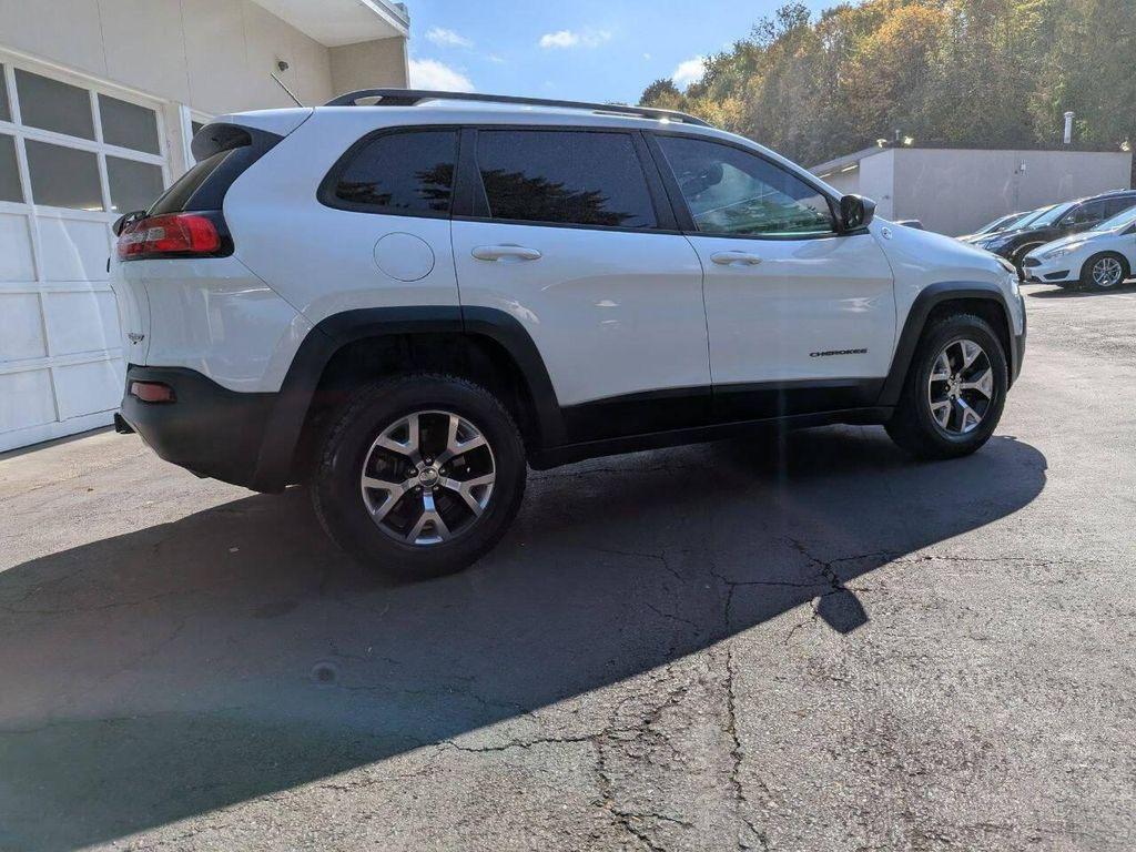 used 2015 Jeep Cherokee car, priced at $10,500