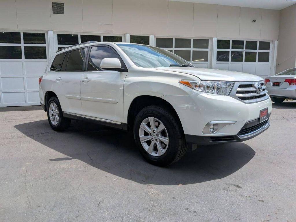 used 2011 Toyota Highlander car, priced at $9,500
