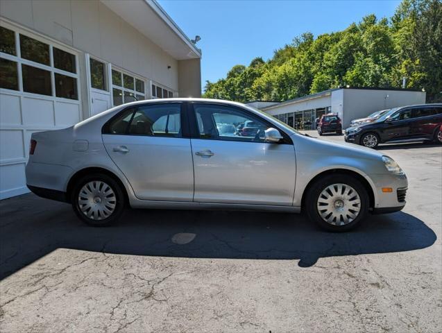 used 2009 Volkswagen Jetta car, priced at $7,500