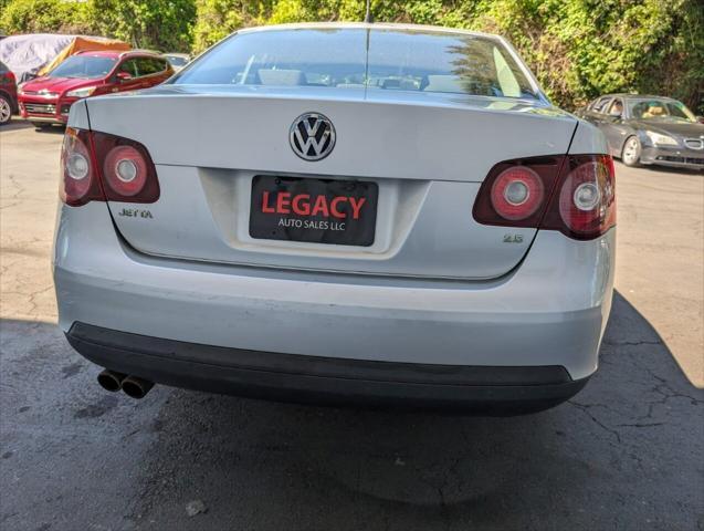 used 2009 Volkswagen Jetta car, priced at $7,500