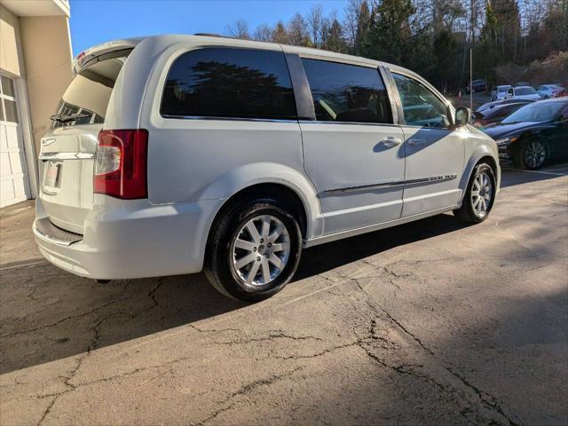 used 2014 Chrysler Town & Country car, priced at $7,500