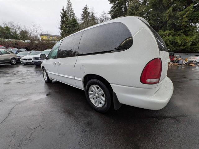 used 1998 Dodge Grand Caravan car, priced at $3,500