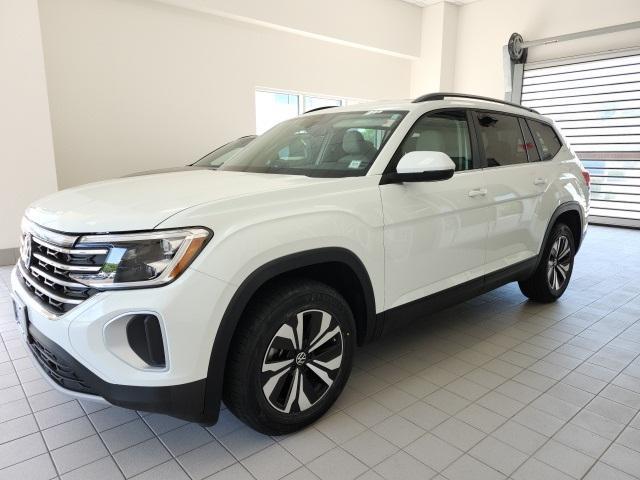 used 2024 Volkswagen Atlas car, priced at $33,185