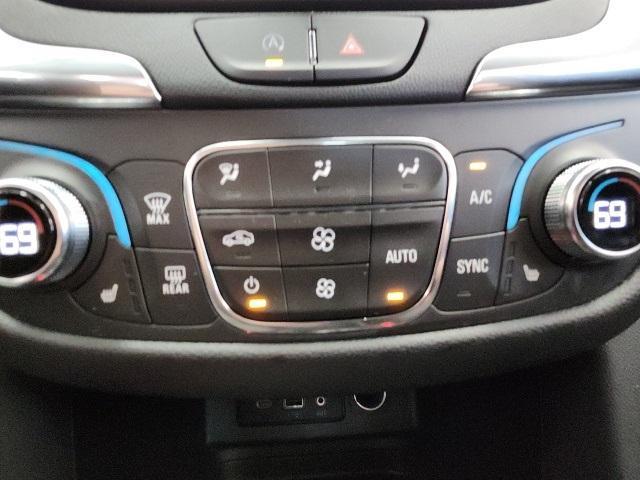 used 2022 Chevrolet Equinox car, priced at $21,672
