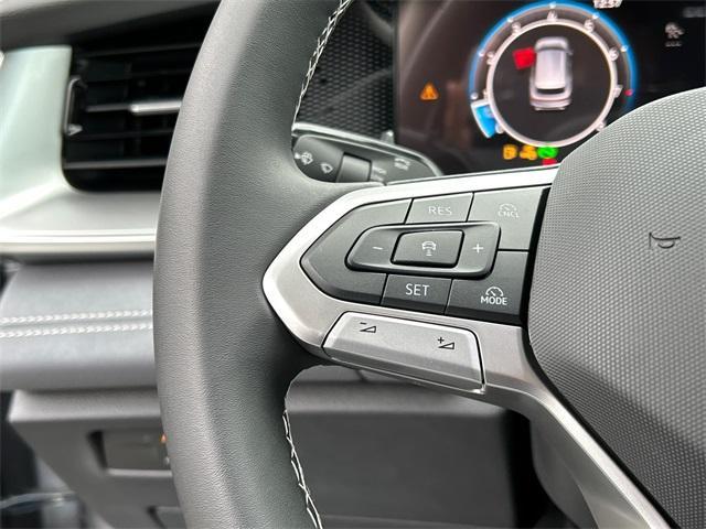 new 2025 Volkswagen Tiguan car, priced at $36,671
