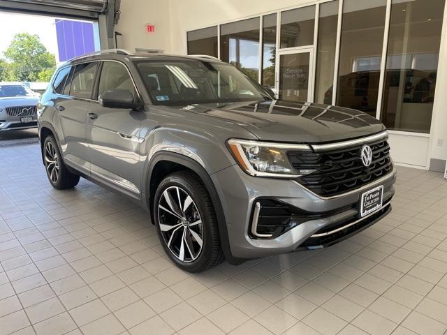 used 2024 Volkswagen Atlas car, priced at $43,899