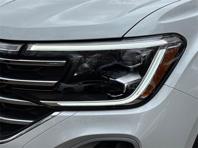 new 2026 Volkswagen Atlas car, priced at $43,916