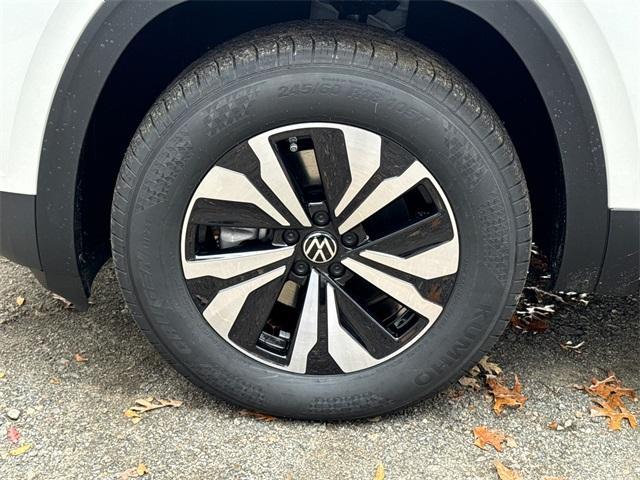 new 2026 Volkswagen Atlas car, priced at $43,916