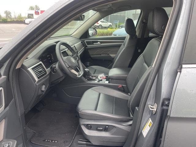 used 2022 Volkswagen Atlas car, priced at $30,494