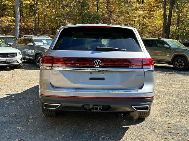 new 2026 Volkswagen Atlas car, priced at $49,336