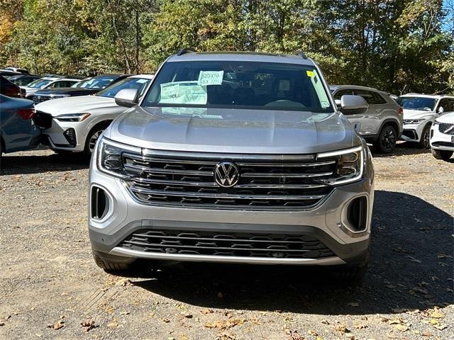 new 2026 Volkswagen Atlas car, priced at $49,336